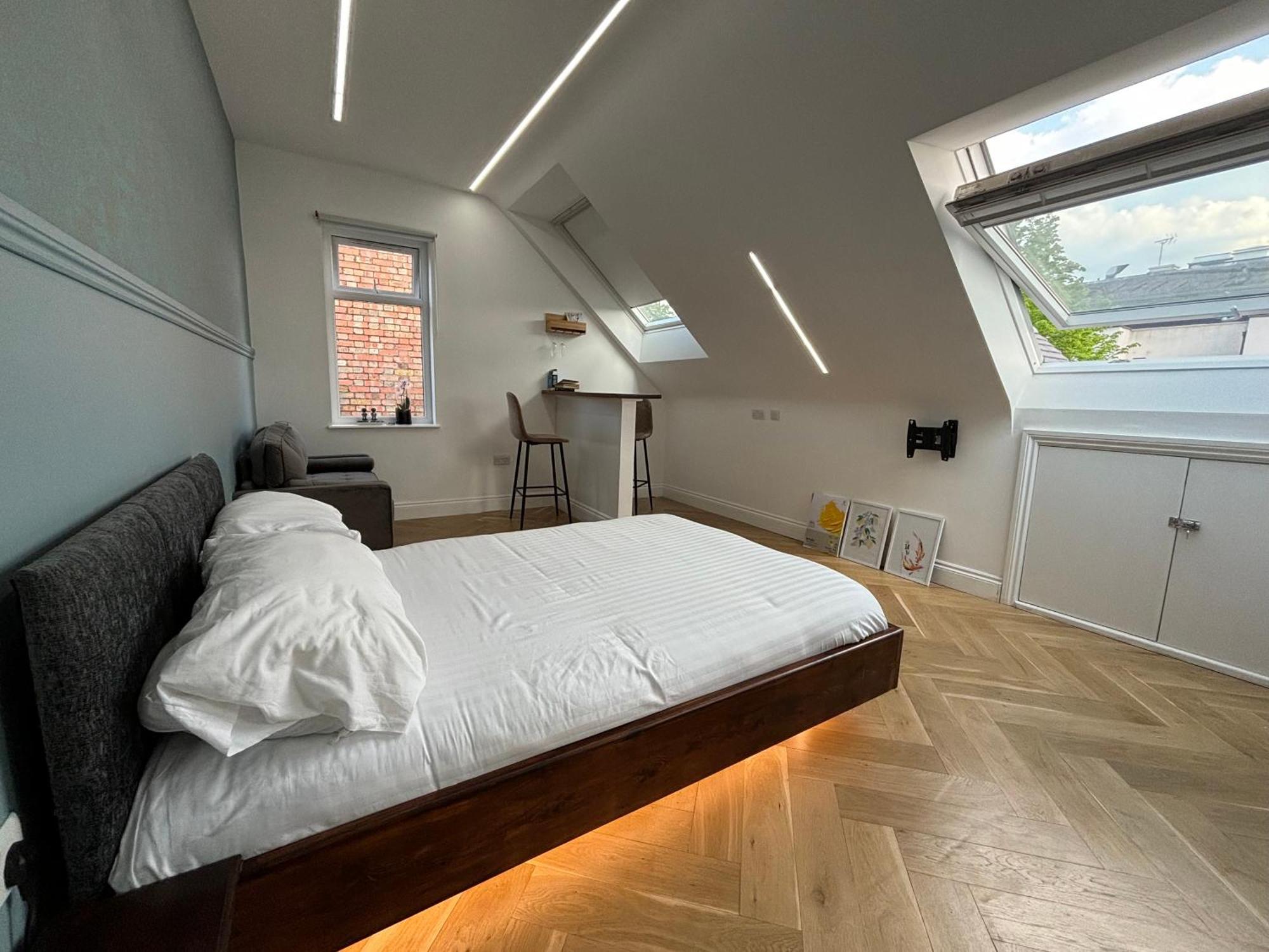 London Studios And Suites 해로우 외부 사진