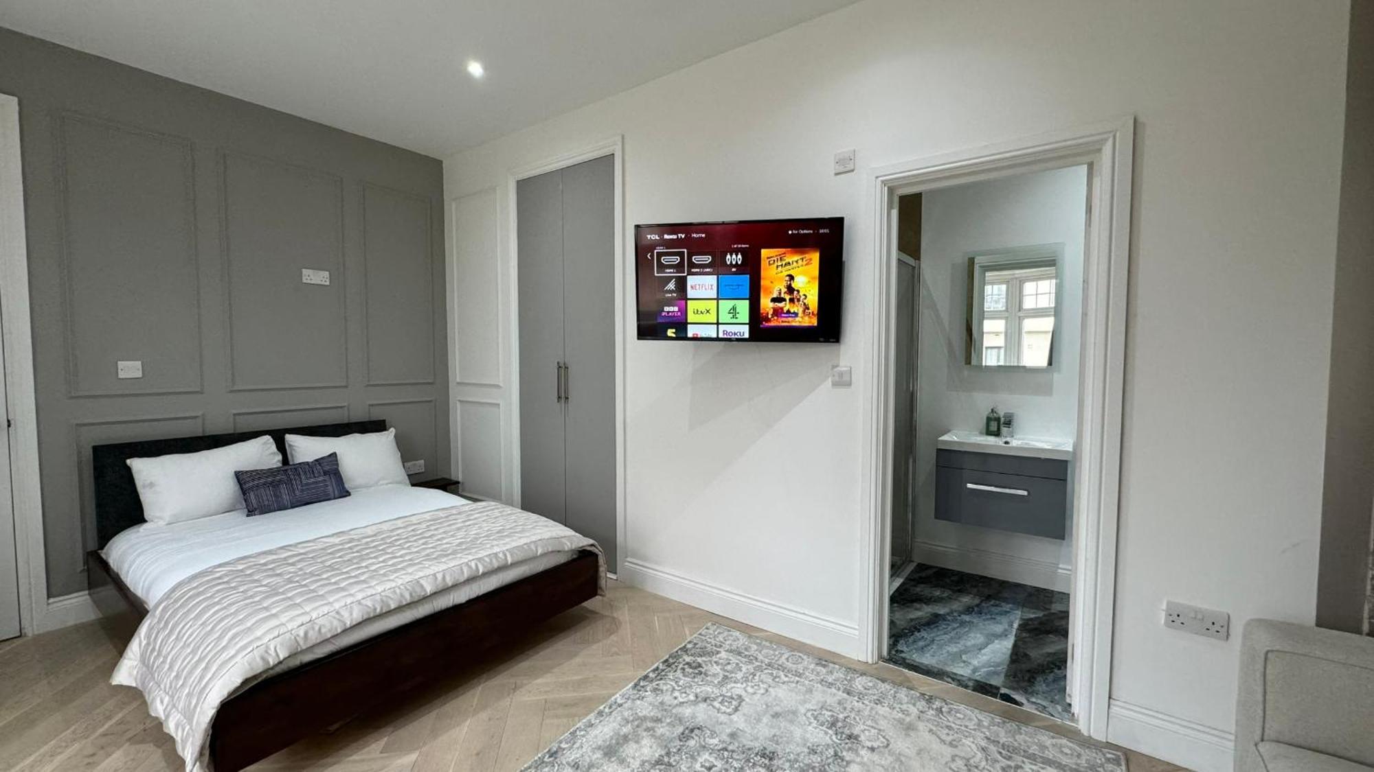 London Studios And Suites 해로우 외부 사진