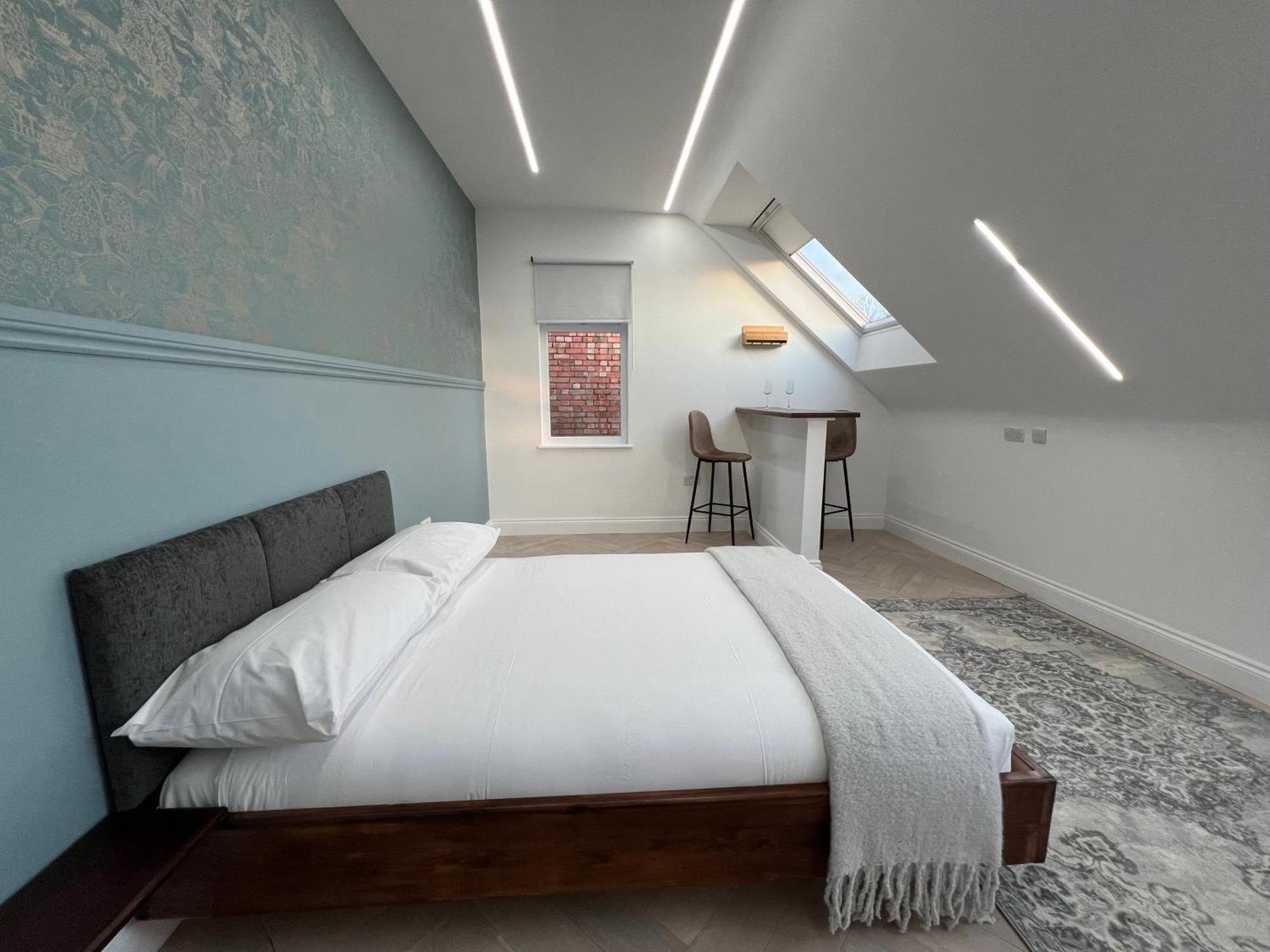 London Studios And Suites 해로우 외부 사진